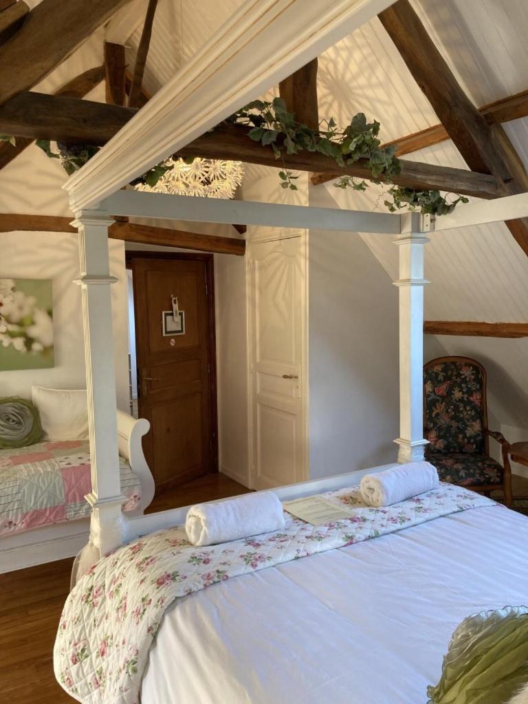 Chambres D'Hotes - La Marmoire Soudan  Værelse billede